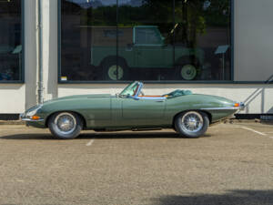 Afbeelding 3/33 van Jaguar E-Type 4.2 (1967)