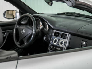 Bild 38/50 von Mercedes-Benz SLK 320 (2000)