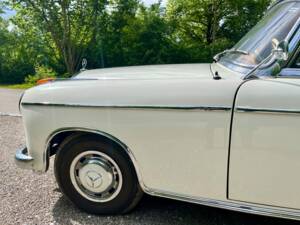 Imagen 11/55 de Mercedes-Benz 220 S Cabriolet (1957)