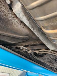 Immagine 20/67 di BMW 320i (1990)