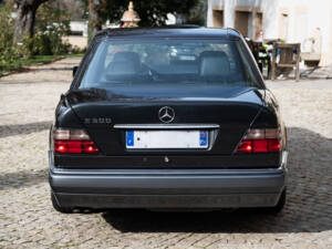 Imagen 6/39 de Mercedes-Benz E 500 (1995)