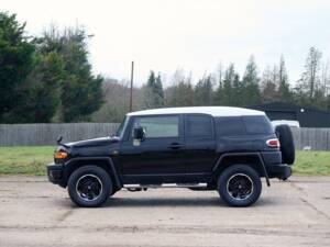 Immagine 40/49 di Toyota FJ Cruiser (2013)