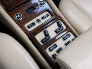 Immagine 21/40 di Rolls-Royce Corniche V (2000)