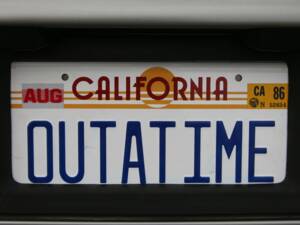 Image 52/92 of DeLorean DMC-12 (1982)