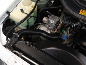 Image 19/85 of Mercedes-Benz 560 SL (1986)