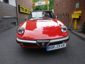 Image 10/16 de Alfa Romeo 2.0 Spider (1989)