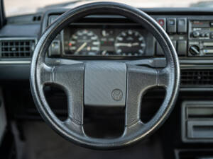 Bild 24/42 von Volkswagen Golf II 1.8 (1989)