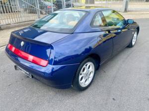 Image 9/20 of Alfa Romeo GTV 2.0 Twin Spark (1999)