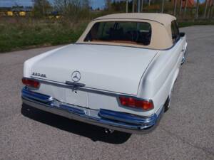 Bild 5/7 von Mercedes-Benz 220 SE b (1962)