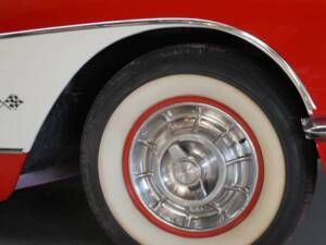 Image 26/50 of Chevrolet Corvette (1958)