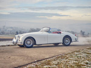 Immagine 2/42 di Jaguar XK 150 3.4 S OTS (1958)