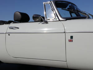 Bild 28/50 von MG MGB (1972)