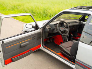 Image 44/87 of Peugeot 205 GTi (1986)