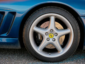 Image 14/72 of Ferrari 550 Maranello (2000)