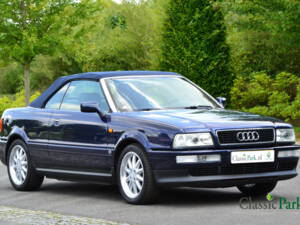 Immagine 24/50 di Audi Cabriolet 2.6 (1997)