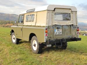 Image 4/20 of Land Rover 109 (1965)