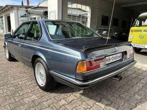 Image 18/27 of BMW M 635 CSi (1985)
