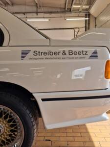 Image 31/70 of BMW M3 (1990)