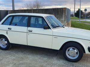 Image 4/50 of Volvo 244 DLS (1978)