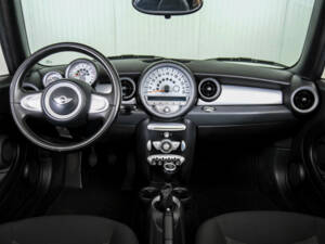 Bild 7/50 von Mini Cooper (2010)