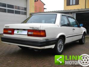 Bild 5/10 von Volvo 780 Bertone (1987)