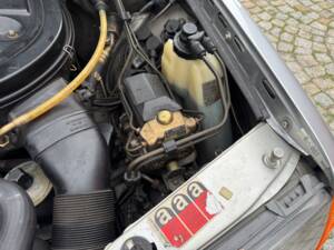 Imagen 56/100 de Mercedes-Benz 300 CE (1992)