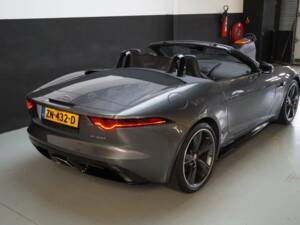 Image 37/50 of Jaguar F-Type (2019)