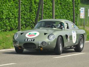 Image 2/17 de Aston Martin DP 214 (1961)