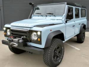 Bild 9/35 von Land Rover Defender 110 300Tdi (1997)