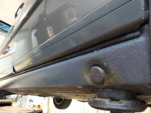 Image 63/66 of Mercedes-Benz 200 TE (1989)