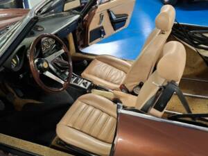 Image 24/45 de Alfa Romeo Spider Veloce 2000 (1981)