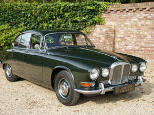 Image 14/50 of Daimler Sovereign 420 (1968)