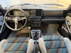 Image 35/35 of Lancia Delta HF Integrale 16V (1990)