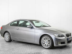 Imagen 5/50 de BMW 325i (2007)