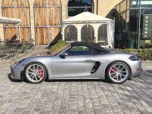 Image 1/22 of Porsche 718 Spyder (2022)