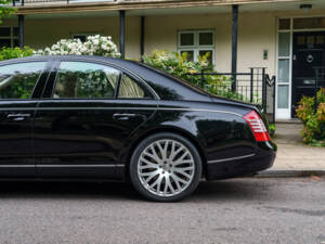 Image 12/37 of Maybach 57 (2008)