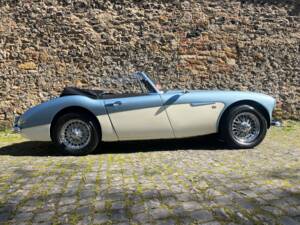 Image 17/40 of Austin-Healey 3000 Mk II (BJ7) (1963)