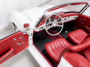 Image 9/31 of Mercedes-Benz 190 SL (1961)