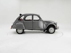 Image 6/15 of Citroën 2 CV 6 (1982)