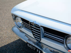 Imagen 5/20 de Alfa Romeo Giulia 1600 Sprint GT Veloce (1967)