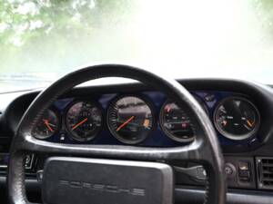 Bild 17/43 von Porsche 911 Carrera 3.2 (1989)