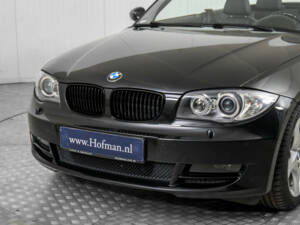 Image 18/50 of BMW 125i (2009)