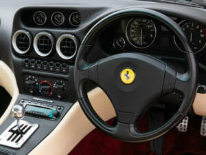 Afbeelding 38/49 van Ferrari 550 Maranello (1999)