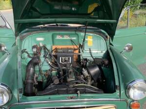 Immagine 38/83 di Morris Minor 1000 Traveller (1969)
