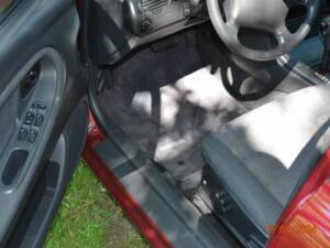 Image 14/38 of Mazda 626 2.0i (1994)
