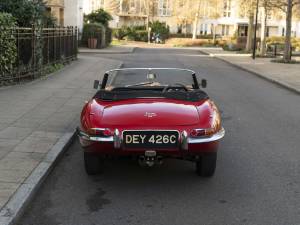 Image 6/25 de Jaguar Type E 4.2 (1965)