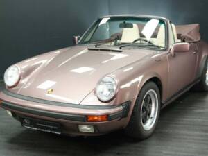 Image 1/30 de Porsche 911 Carrera 3.2 (1988)