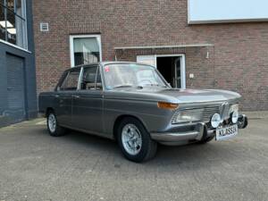 Image 6/26 de BMW 2000 tilux (1967)