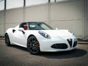 Imagen 2/32 de Alfa Romeo 4C Spider (2016)