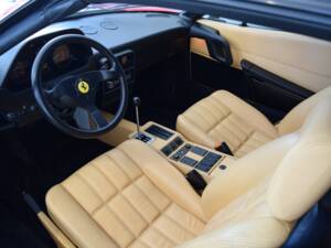 Image 3/14 de Ferrari 328 GTS (1987)